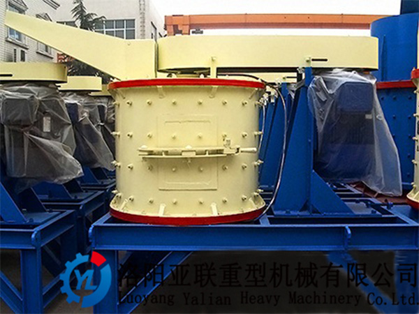 復(fù)合式破碎機(jī)哪家好？只看這幾點(diǎn)就夠了！